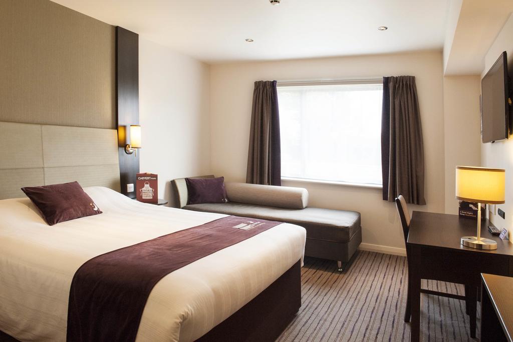 Premier Inn London Wandsworth Pokój zdjęcie